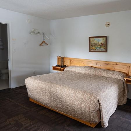 Bonanza Gold Motel Dawson City Extérieur photo