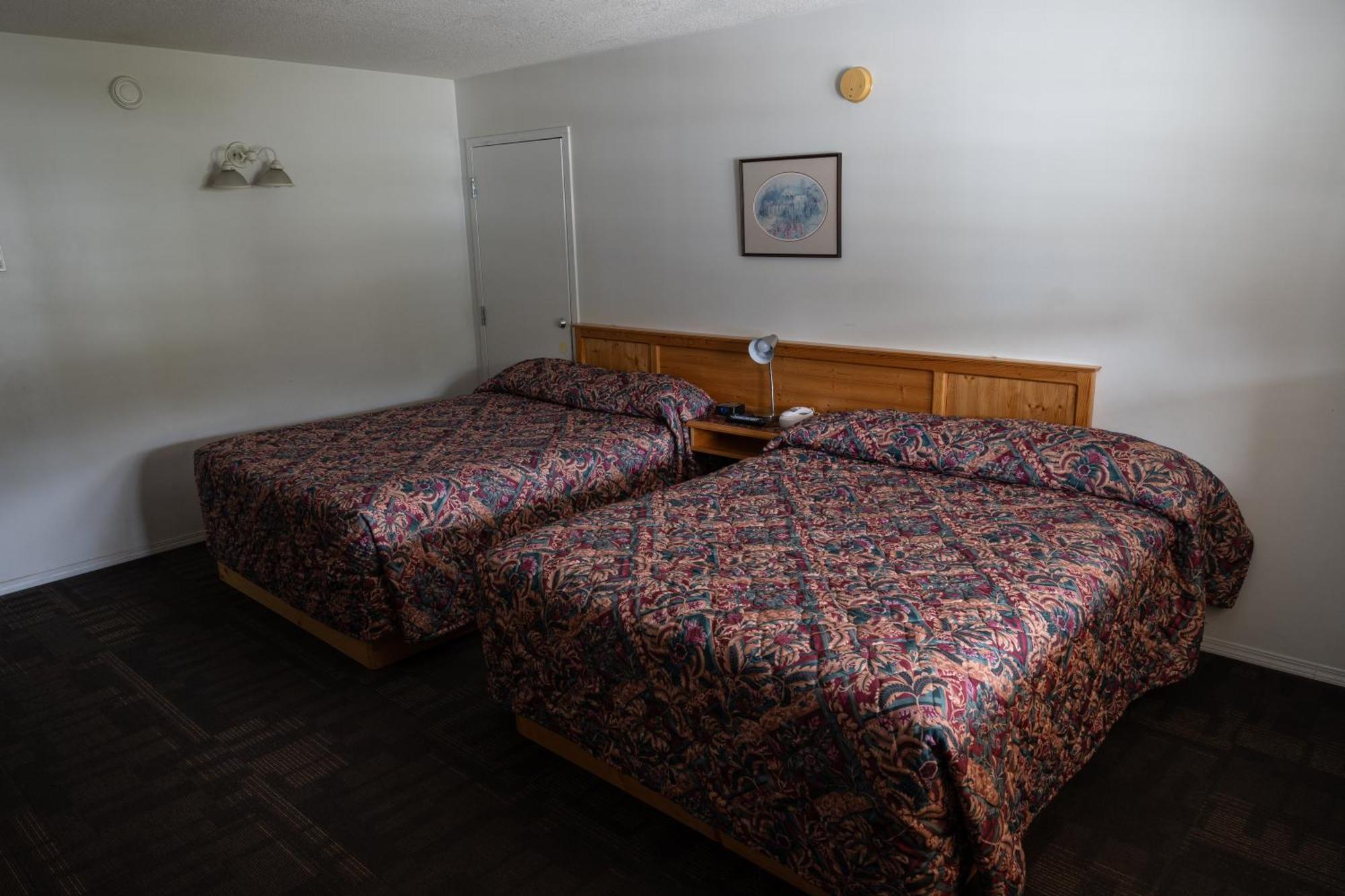 Bonanza Gold Motel Dawson City Extérieur photo